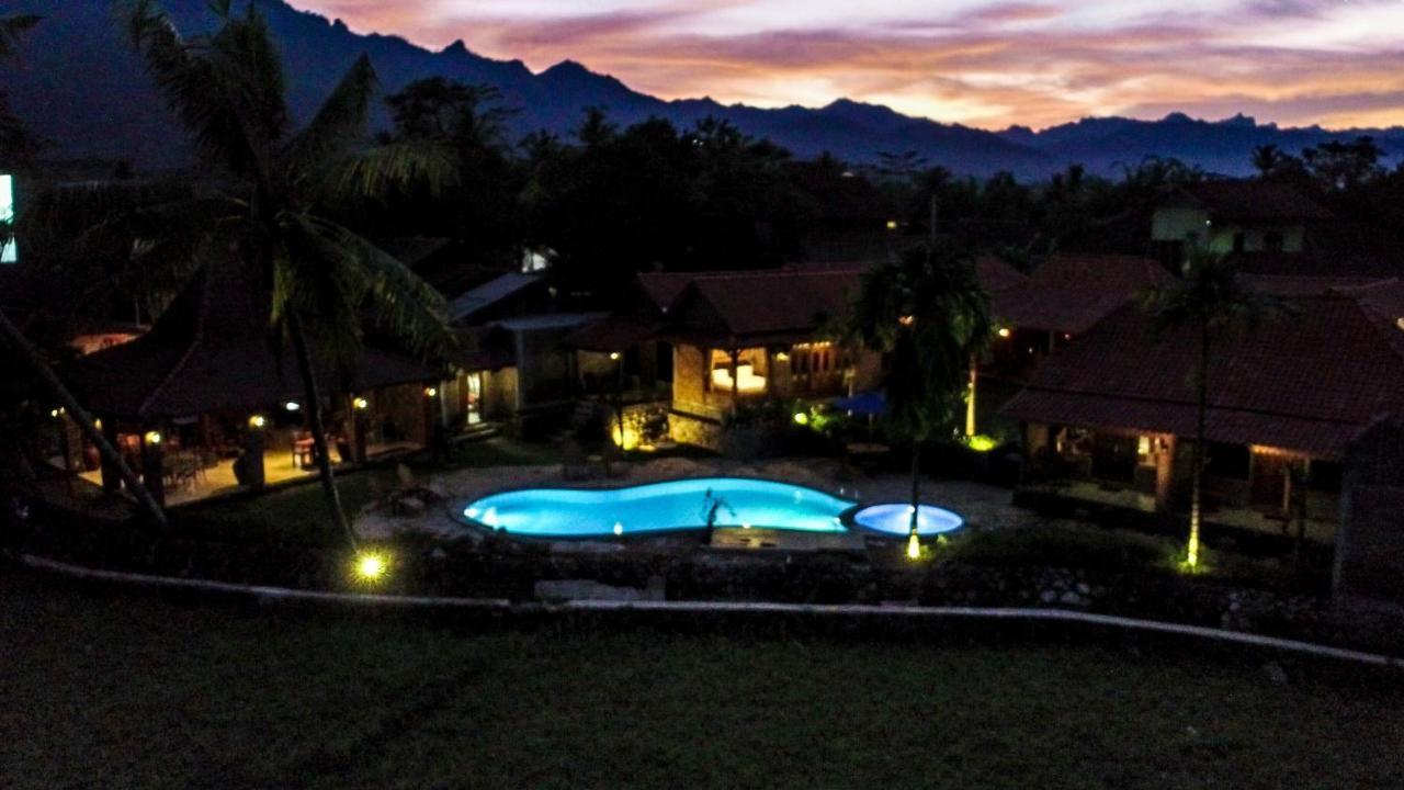 Gopalan Borobudur Magelang Exterior photo